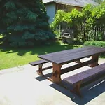 شقة Fanni Vizkoezeli, Klimatizalt Vendeghaz Balatonboglár