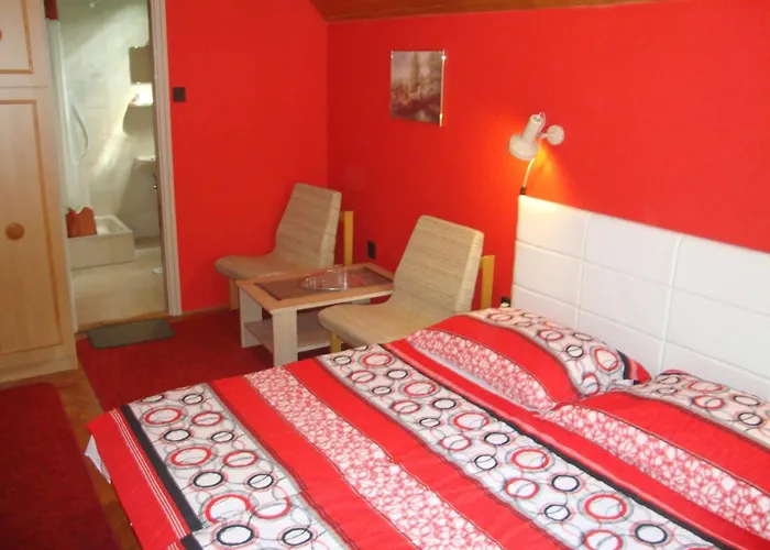 Fanni Vizkoezeli, Klimatizalt Vendeghaz Apartmán Balatonboglár